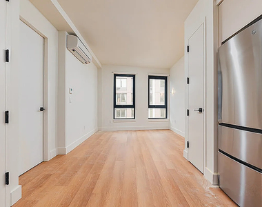 130 Hope Street - Photo Thumbnail 1