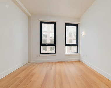 130 Hope Street - Photo Thumbnail 3