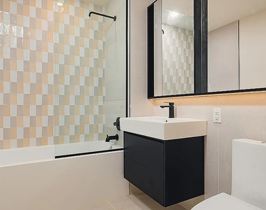 130 Hope Street - Photo Thumbnail 6