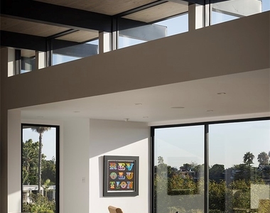 9015 Alto Cedro Drive - Photo Thumbnail 17