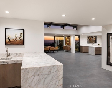 9015 Alto Cedro Drive - Photo Thumbnail 20