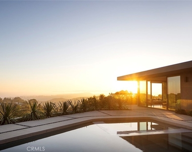9015 Alto Cedro Drive - Photo Thumbnail 6