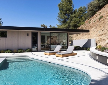 9015 Alto Cedro Drive - Photo Thumbnail 32