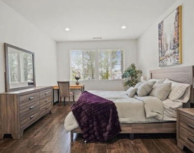 4720 E Washington Avenue - Photo Thumbnail 8