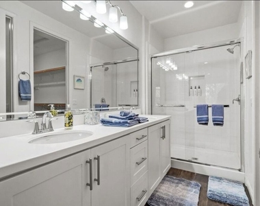 4720 E Washington Avenue - Photo Thumbnail 10