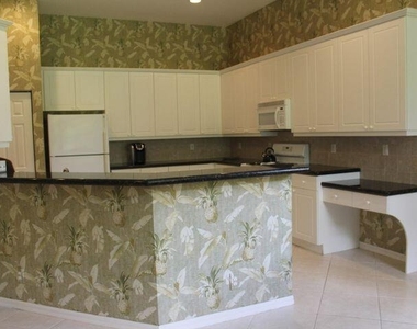 10836 Grande Boulevard - Photo Thumbnail 2