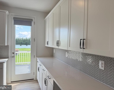 534 Rosemary Circle - Photo Thumbnail 5