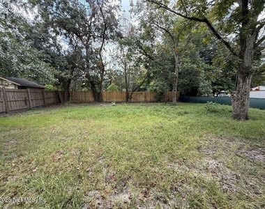 7262 Kivler Drive - Photo Thumbnail 3