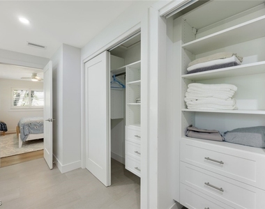 707 Durion Court - Photo Thumbnail 16