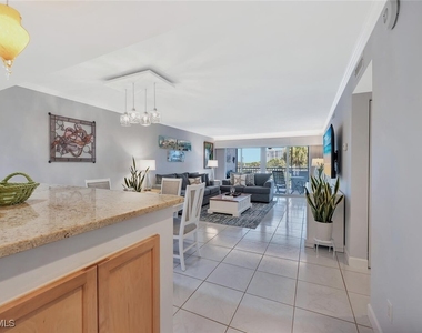 12945 Vanderbilt Drive - Photo Thumbnail 9