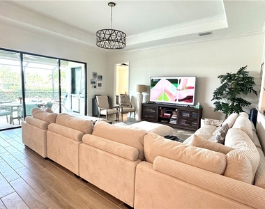 28004 Kerry Court - Photo Thumbnail 4