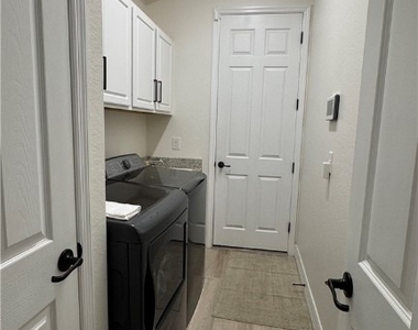 28004 Kerry Court - Photo Thumbnail 17