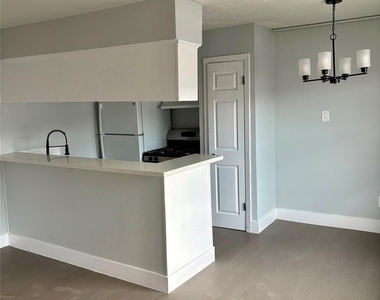 1125 Ann Street - Photo Thumbnail 1