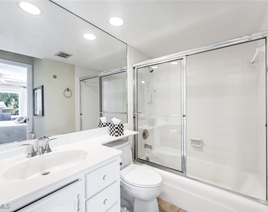 2216 Gulf Shore Boulevard N - Photo Thumbnail 13