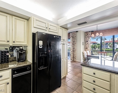 2216 Gulf Shore Boulevard N - Photo Thumbnail 8