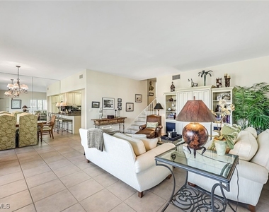 2216 Gulf Shore Boulevard N - Photo Thumbnail 3