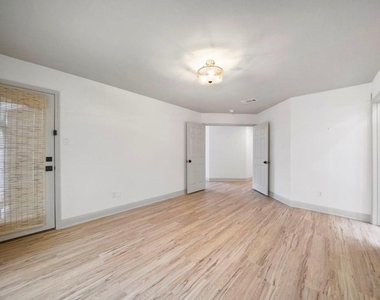 31 Silver Canyon Place - Photo Thumbnail 16