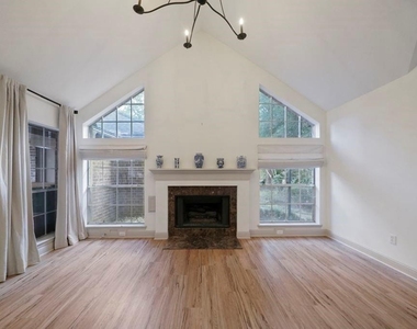 31 Silver Canyon Place - Photo Thumbnail 3