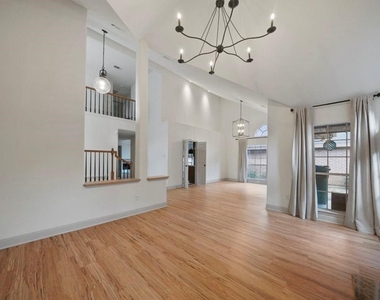 31 Silver Canyon Place - Photo Thumbnail 5
