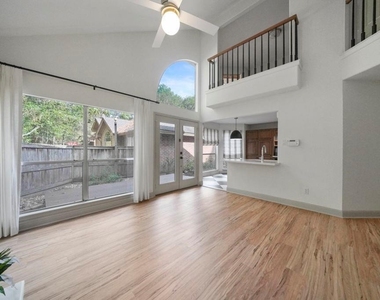 31 Silver Canyon Place - Photo Thumbnail 12