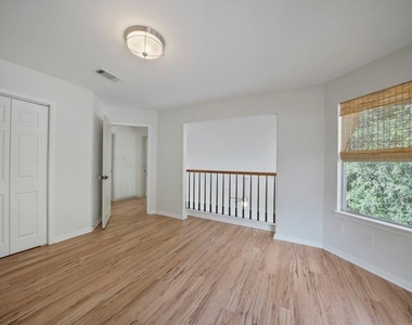 31 Silver Canyon Place - Photo Thumbnail 22