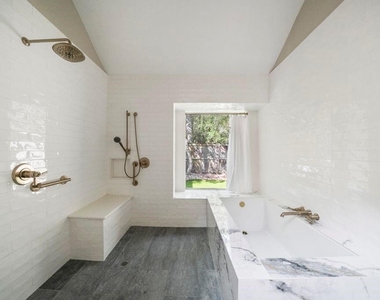 31 Silver Canyon Place - Photo Thumbnail 19