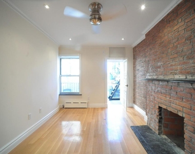 566 Hudson Street - Photo Thumbnail 5