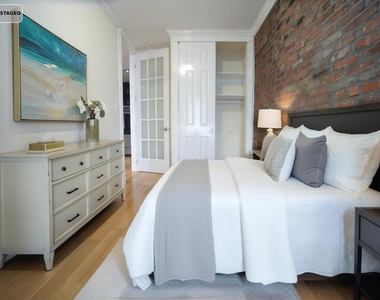 566 Hudson Street - Photo Thumbnail 2