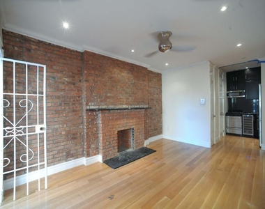 566 Hudson Street - Photo Thumbnail 3