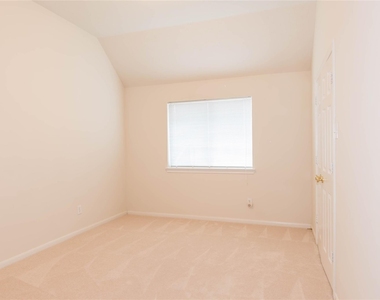 9115 Sunny Ridge Drive - Photo Thumbnail 13