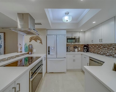 3500 Gulf Boulevard - Photo Thumbnail 6