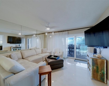 3500 Gulf Boulevard - Photo Thumbnail 15
