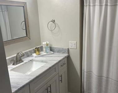 690 Island Way - Photo Thumbnail 22