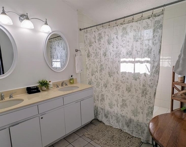 185 Candelero Drive - Photo Thumbnail 12