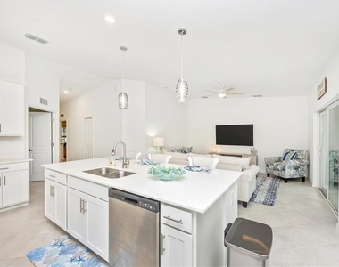 17470 Opal Sand Drive - Photo Thumbnail 12
