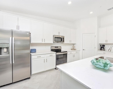 17470 Opal Sand Drive - Photo Thumbnail 10
