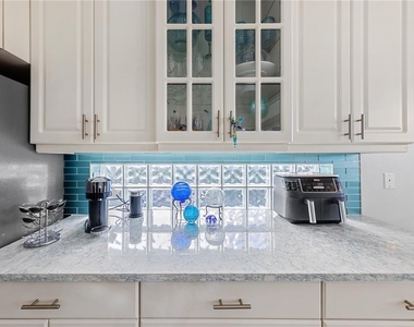 7236 Orchid Island Place - Photo Thumbnail 21
