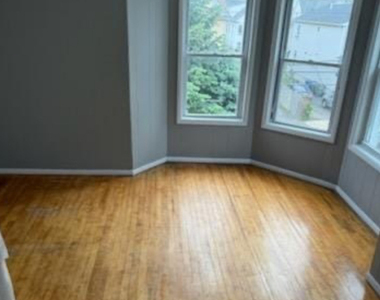 95 Center Street - Photo Thumbnail 2