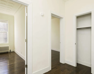 2137 Cortelyou Rd - Photo Thumbnail 6