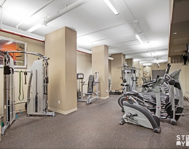 525 Clinton Avenue - Photo Thumbnail 11