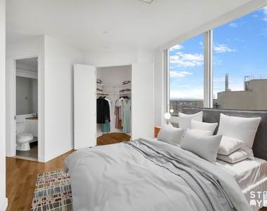 525 Clinton Avenue - Photo Thumbnail 7