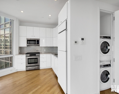 525 Clinton Avenue - Photo Thumbnail 3