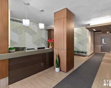525 Clinton Avenue - Photo Thumbnail 9
