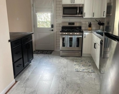 1409 River Road - Photo Thumbnail 7