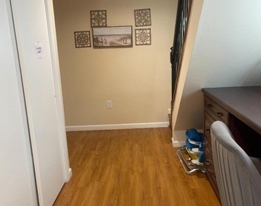 1409 River Road - Photo Thumbnail 15