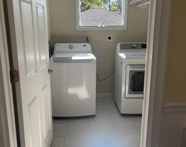 1409 River Road - Photo Thumbnail 27