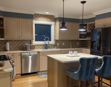 1409 River Road - Photo Thumbnail 10