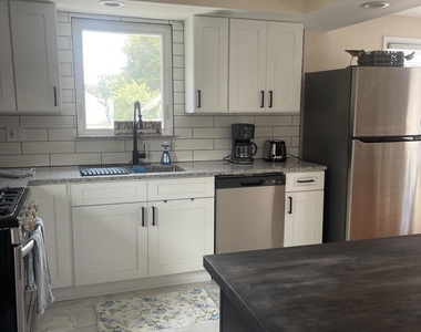 1407 River Road - Photo Thumbnail 4