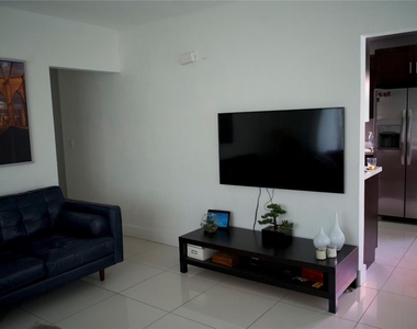 11150 Peachtree Drive - Photo Thumbnail 4