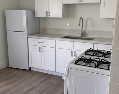 142 W 94th Street - Photo Thumbnail 1